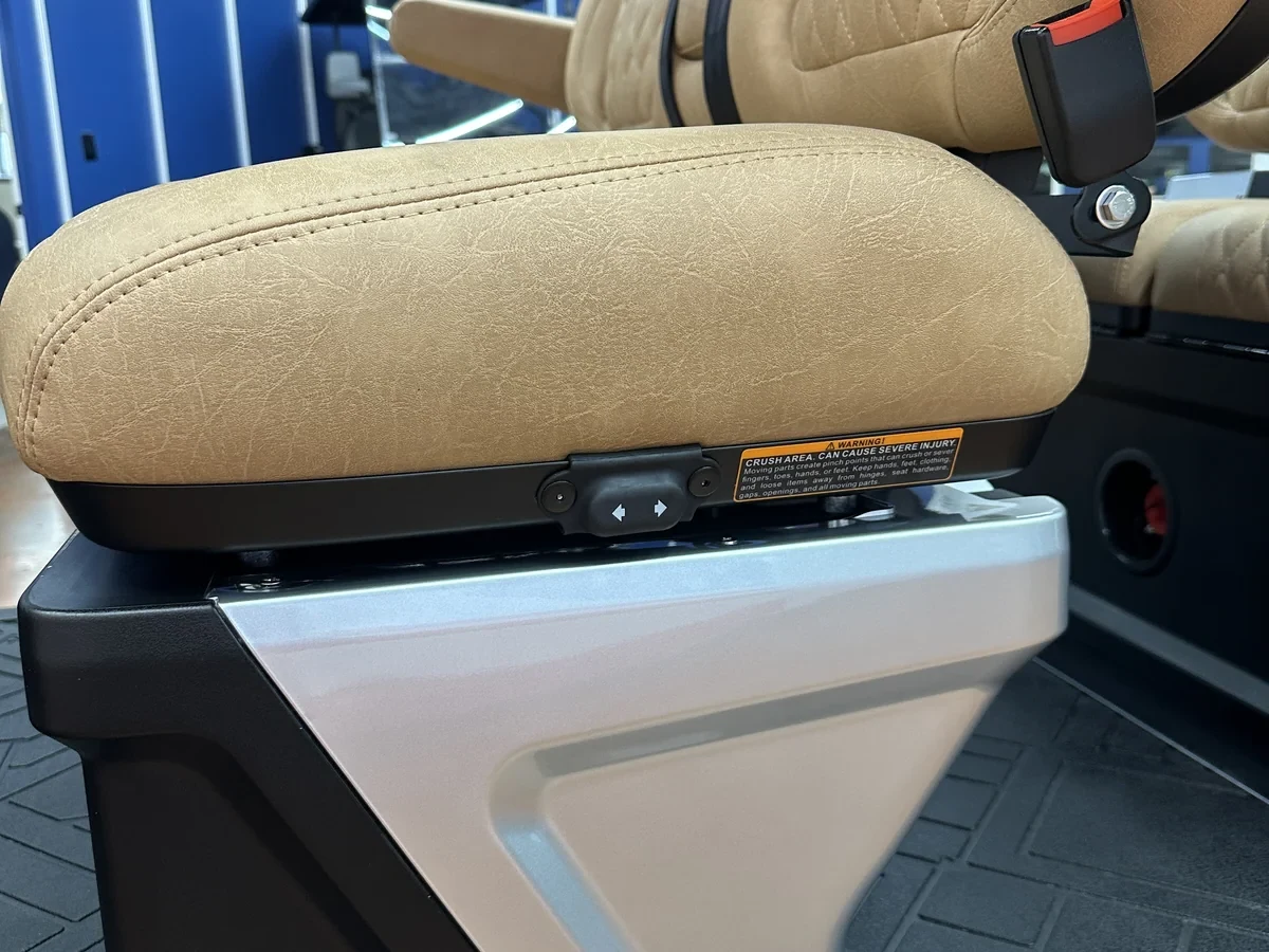 Power Adjustable Front Seats